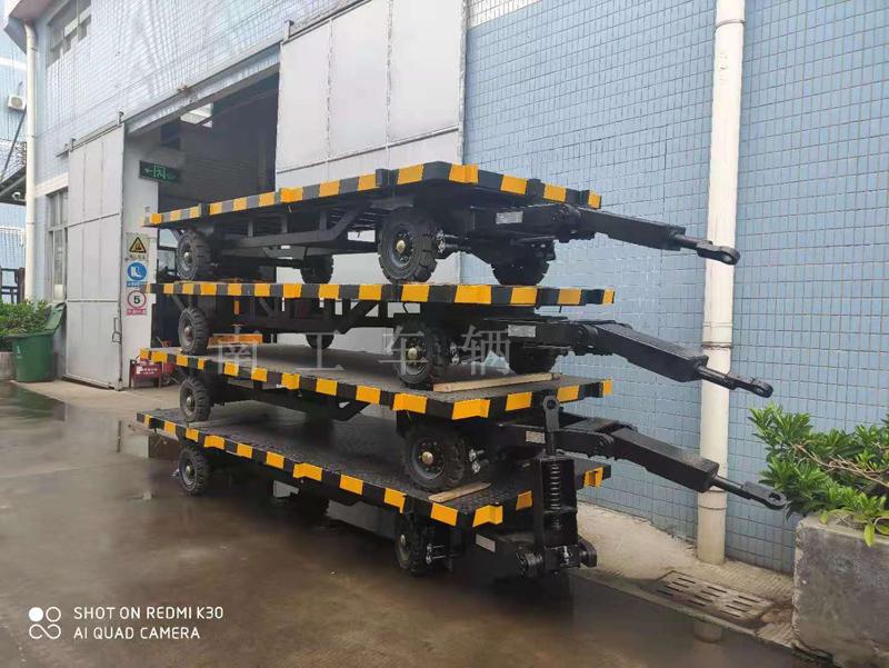 3T無(wú)動(dòng)力牽引骨架型平板拖車(chē)