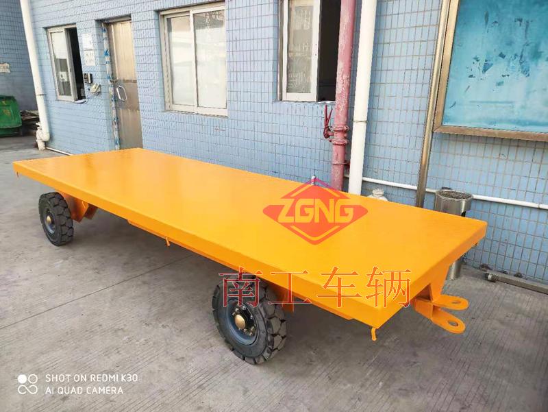 4噸轉(zhuǎn)運(yùn)全掛平板拖車