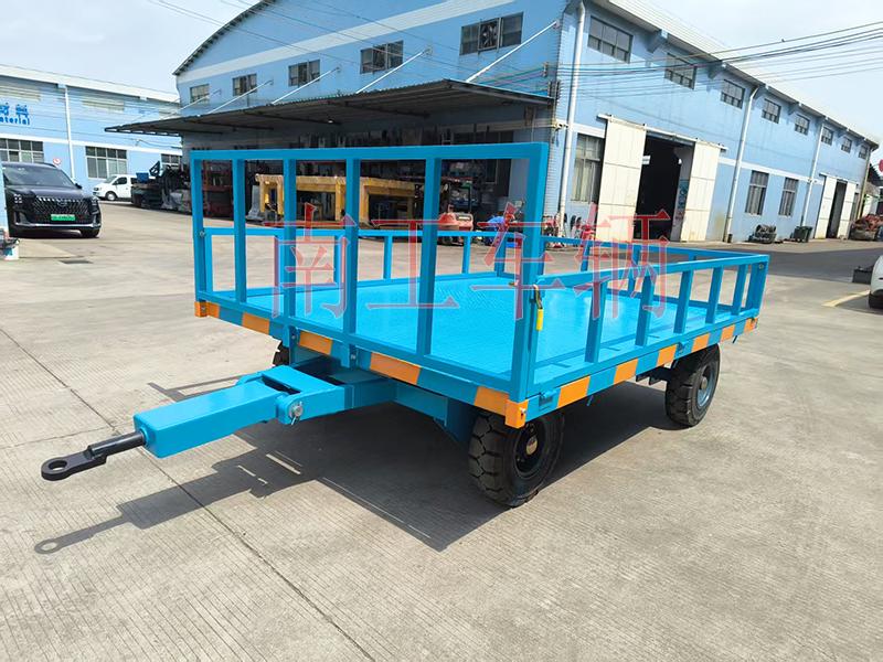 5噸下翻式護(hù)欄平板拖車 牽引全掛工具拖車