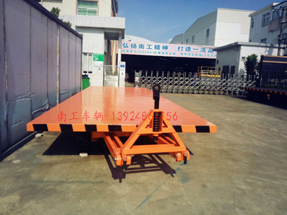 10噸平板拖車(chē) 8個(gè)實(shí)心胎全掛車(chē)1I.jpg