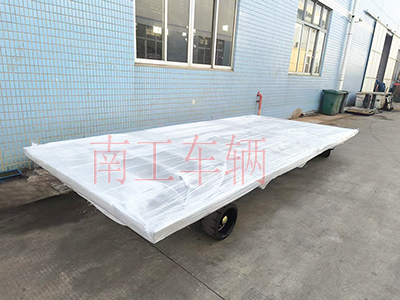 6噸骨架式平板拖車(chē) 簡(jiǎn)易包裝圖1I.jpg