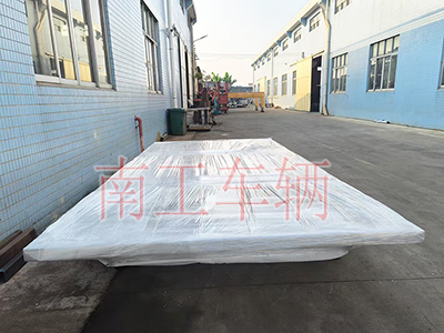 6噸骨架式平板拖車(chē) 簡(jiǎn)易包裝圖2I.jpg