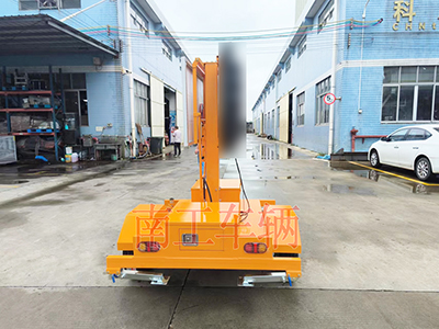 0.5噸小型LED交通誘導(dǎo)屏道路指示牌交通警示工具拖車5I.jpg